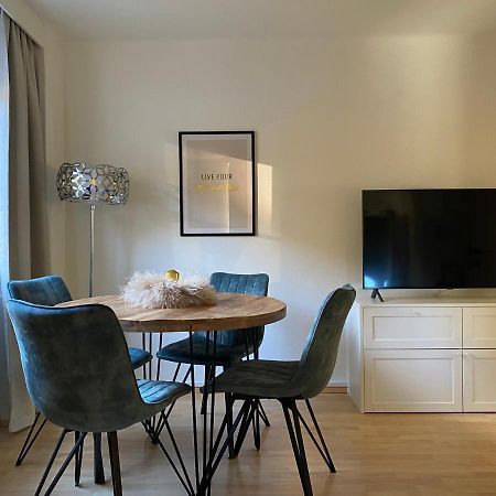Gemuetliche Wohnung Mit Gartenblick インスブルック エクステリア 写真