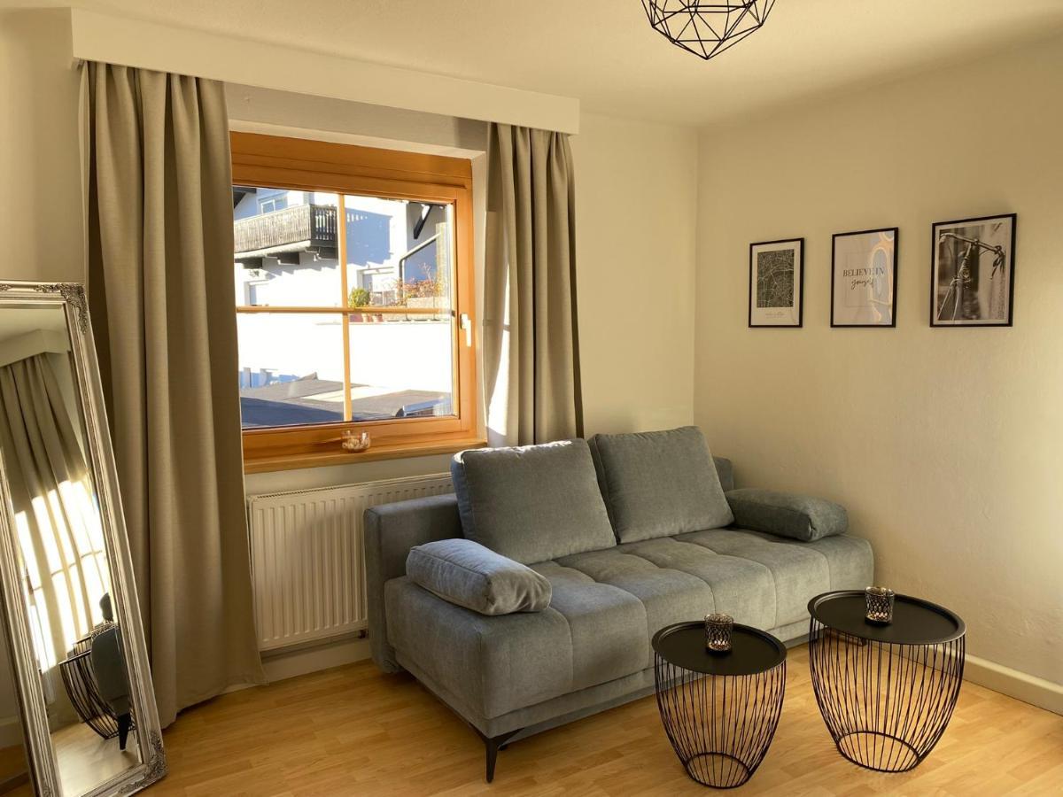 Gemuetliche Wohnung Mit Gartenblick インスブルック エクステリア 写真
